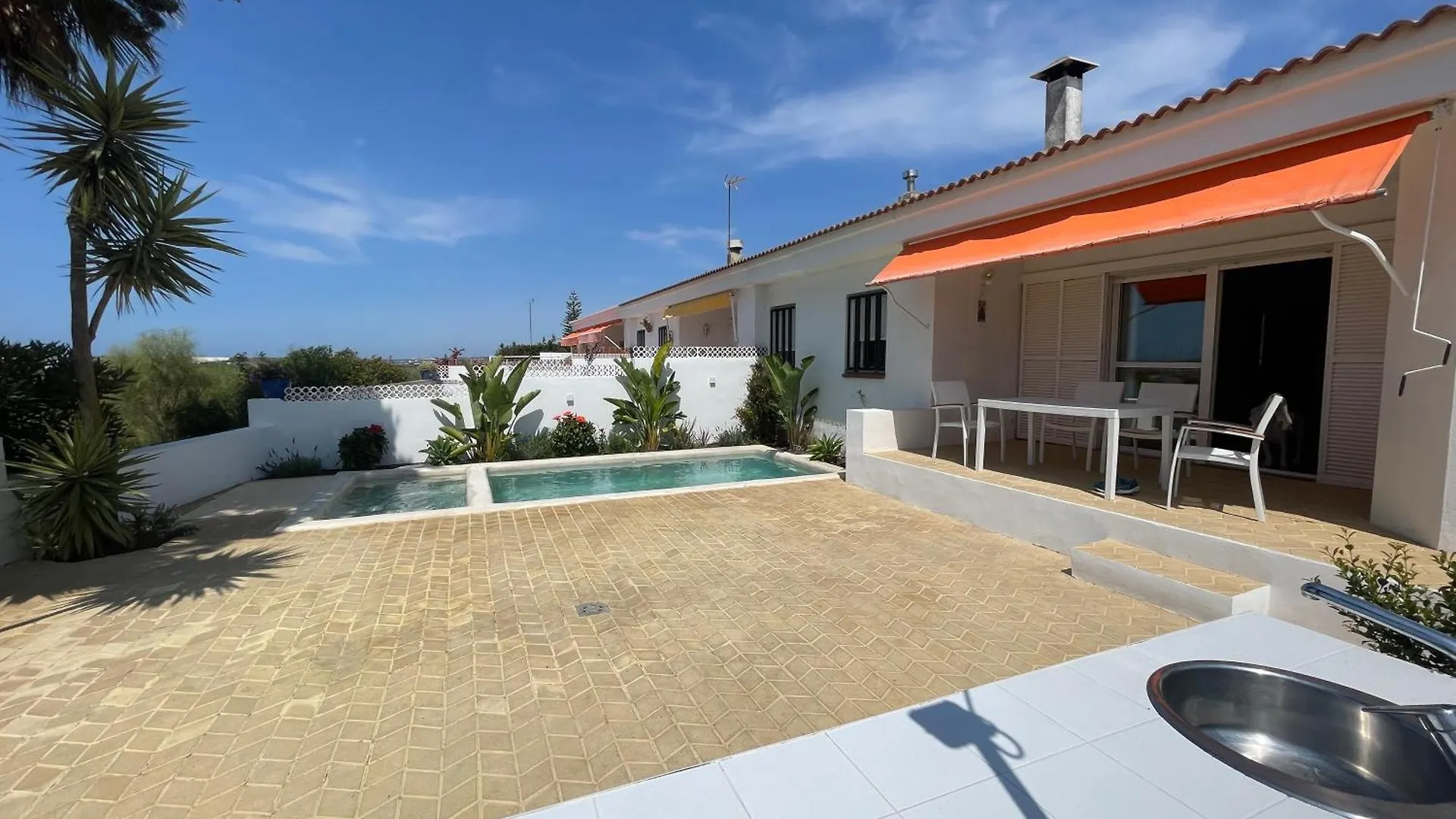 Chalet En Primera Linea De Una Planta Con Piscina Privada Y Acceso Directo A La Playa El Rompido 0*,  Spain