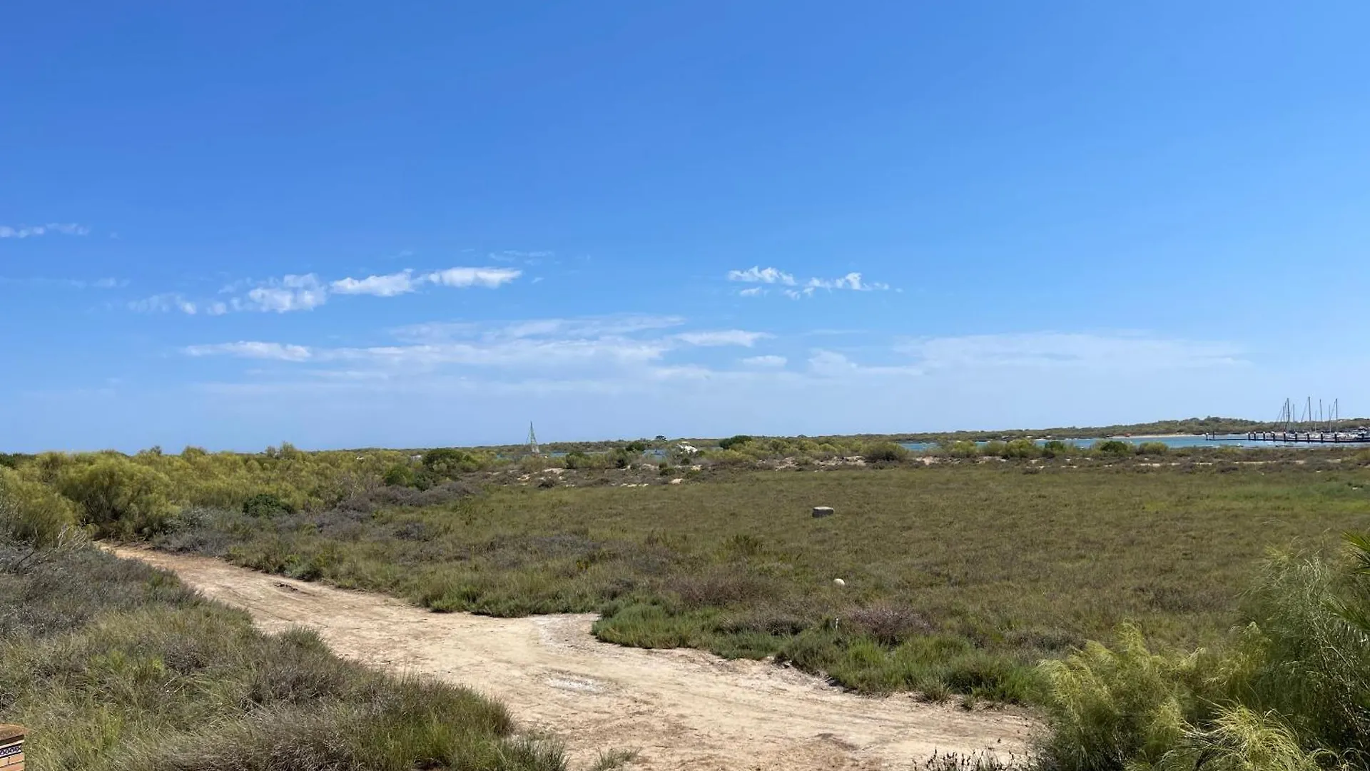 Villa Chalet En Primera Linea De Una Planta Con Piscina Privada Y Acceso Directo A La Playa El Rompido